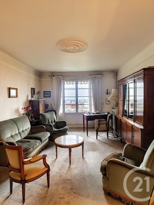 Afficher la photo en grand Appartement F3 à vendre - 3 pièces - 96.17 m2 - ST CLOUD - 92 - ILE-DE-FRANCE - Century 21 Solution Immobilière