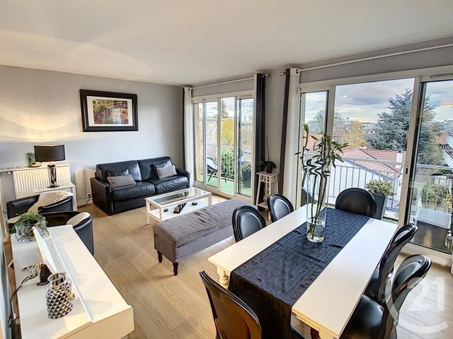 Afficher la photo en grand Appartement F4 à vendre - 4 pièces - 81.0 m2 - ST CLOUD - 92 - ILE-DE-FRANCE - Century 21 Solution Immobilière