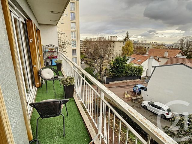 Afficher la photo en grand Appartement F4 à vendre - 4 pièces - 81.0 m2 - ST CLOUD - 92 - ILE-DE-FRANCE - Century 21 Solution Immobilière