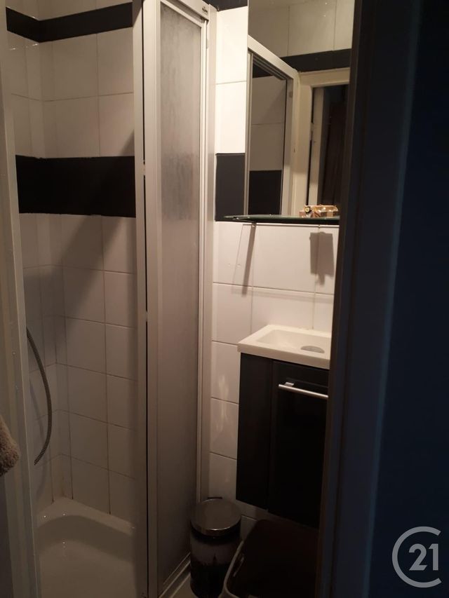 Afficher la photo en grand Appartement F4 à vendre - 4 pièces - 81.0 m2 - ST CLOUD - 92 - ILE-DE-FRANCE - Century 21 Solution Immobilière
