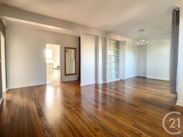 Appartement T4 à vendre ST CLOUD