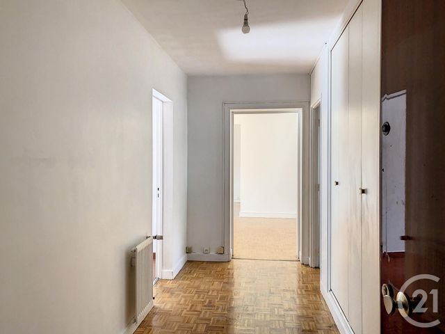 Appartement F4 à louer - 4 pièces - 97.0 m2 - ST CLOUD - 92 - ILE-DE-FRANCE - Century 21 Solution Immobilière
