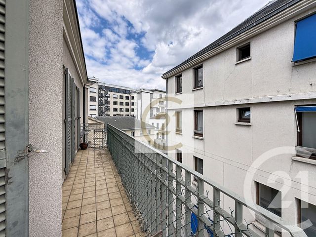 Appartement à louer - 3 pièces - 64.1 m2 - ST CLOUD - 92 - ILE-DE-FRANCE - Century 21 Solution Immobilière