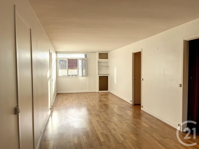 Appartement F6 à louer - 5 pièces - 105.54 m2 - ST CLOUD - 92 - ILE-DE-FRANCE - Century 21 Solution Immobilière