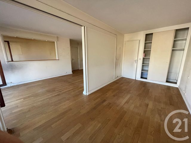 Appartement F2 à vendre ST CLOUD