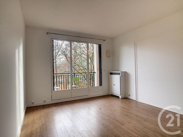 Appartement F3 à louer - 3 pièces - 68.37 m2 - VILLE D AVRAY - 92 - ILE-DE-FRANCE - Century 21 Solution Immobilière