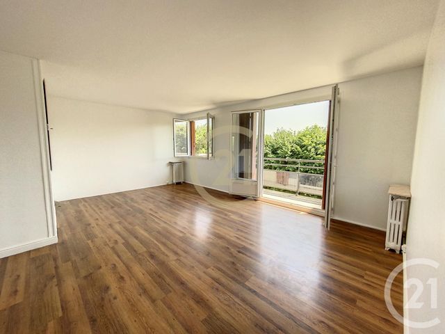 Appartement F5 à louer - 5 pièces - 79.63 m2 - ST CLOUD - 92 - ILE-DE-FRANCE - Century 21 Solution Immobilière