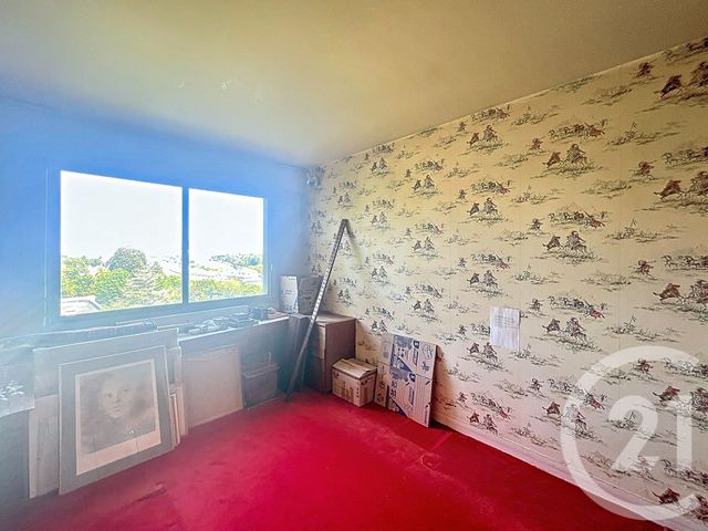 Afficher la photo en grand Appartement F4 à vendre - 4 pièces - 114.22 m2 - ST CLOUD - 92 - ILE-DE-FRANCE - Century 21 Solution Immobilière