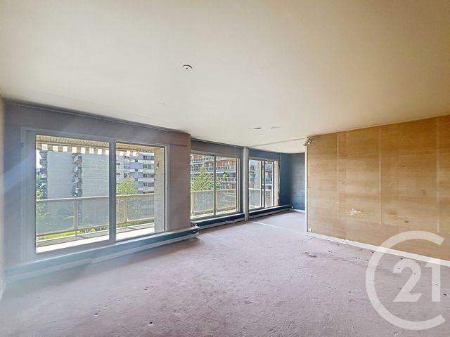 Afficher la photo en grand Appartement F4 à vendre - 4 pièces - 114.22 m2 - ST CLOUD - 92 - ILE-DE-FRANCE - Century 21 Solution Immobilière