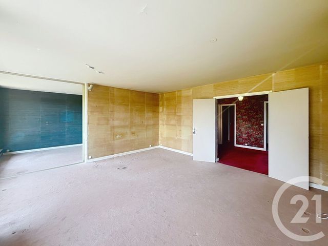 Afficher la photo en grand Appartement F4 à vendre - 4 pièces - 114.22 m2 - ST CLOUD - 92 - ILE-DE-FRANCE - Century 21 Solution Immobilière