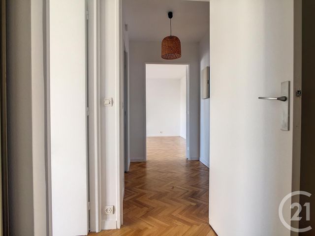 Appartement F2 à louer - 2 pièces - 55.04 m2 - ST CLOUD - 92 - ILE-DE-FRANCE - Century 21 Solution Immobilière