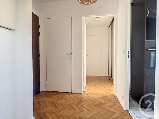 Appartement F2 à louer - 2 pièces - 55.04 m2 - ST CLOUD - 92 - ILE-DE-FRANCE - Century 21 Solution Immobilière
