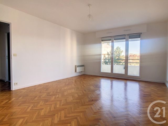 Appartement F2 à louer - 2 pièces - 55.04 m2 - ST CLOUD - 92 - ILE-DE-FRANCE - Century 21 Solution Immobilière