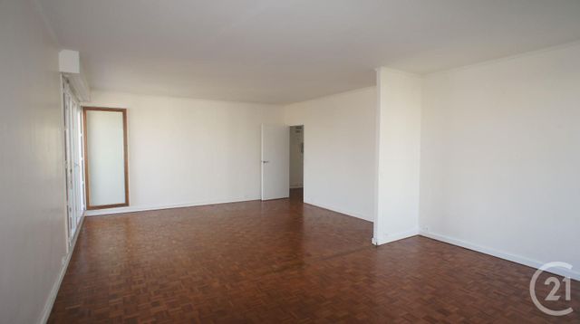 Afficher la photo en grand Appartement F5 à vendre - 5 pièces - 102.74 m2 - ST CLOUD - 92 - ILE-DE-FRANCE - Century 21 Solution Immobilière