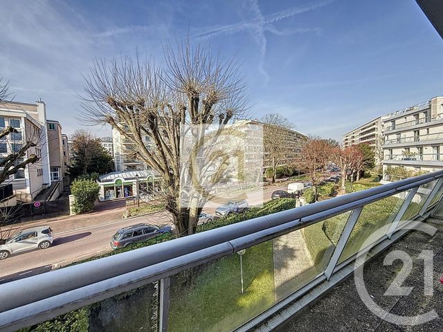 Appartement F1 à louer - 1 pièce - 24.36 m2 - ST CLOUD - 92 - ILE-DE-FRANCE - Century 21 Solution Immobilière