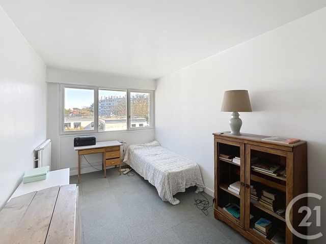 Appartement F5 à vendre - 5 pièces - 92.17 m2 - GARCHES - 92 - ILE-DE-FRANCE - Century 21 Solution Immobilière