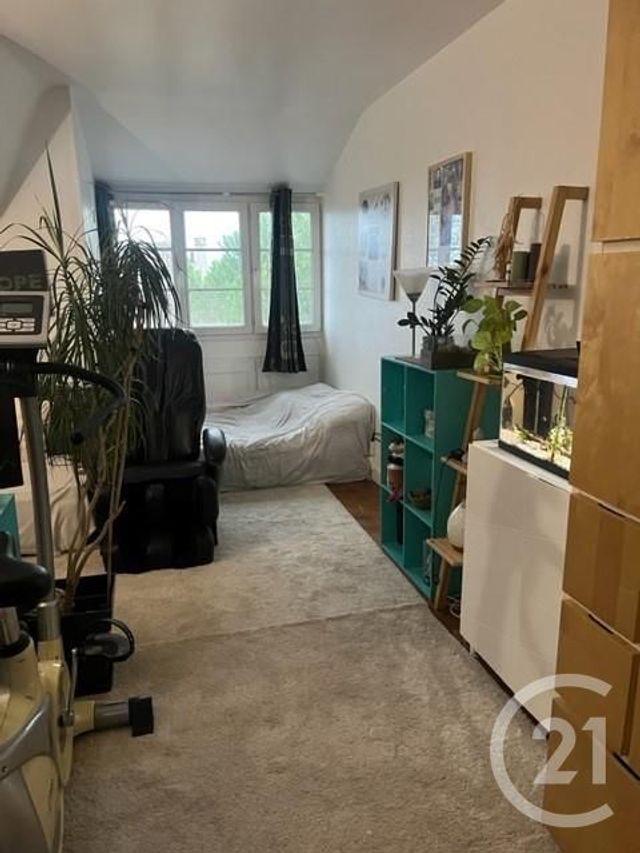 Appartement F1 à vendre - 1 pièce - 24.56 m2 - ST CLOUD - 92 - ILE-DE-FRANCE - Century 21 Solution Immobilière