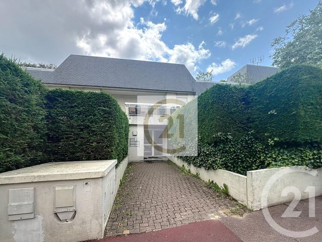 Appartement F4 à vendre - 4 pièces - 96.03 m2 - GARCHES - 92 - ILE-DE-FRANCE - Century 21 Solution Immobilière