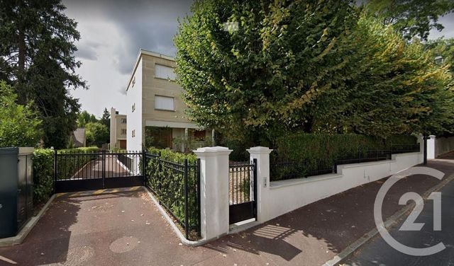 Appartement Studio à louer - 1 pièce - 20.3 m2 - GARCHES - 92 - ILE-DE-FRANCE - Century 21 Solution Immobilière