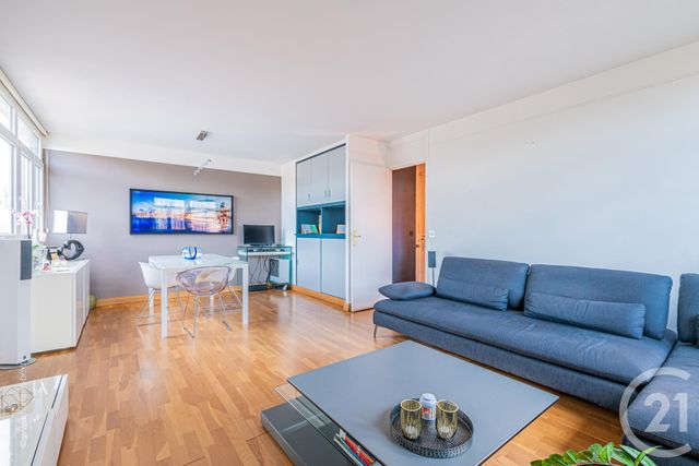 Appartement F4 à louer - 4 pièces - 75.3 m2 - ST CLOUD - 92 - ILE-DE-FRANCE - Century 21 Solution Immobilière