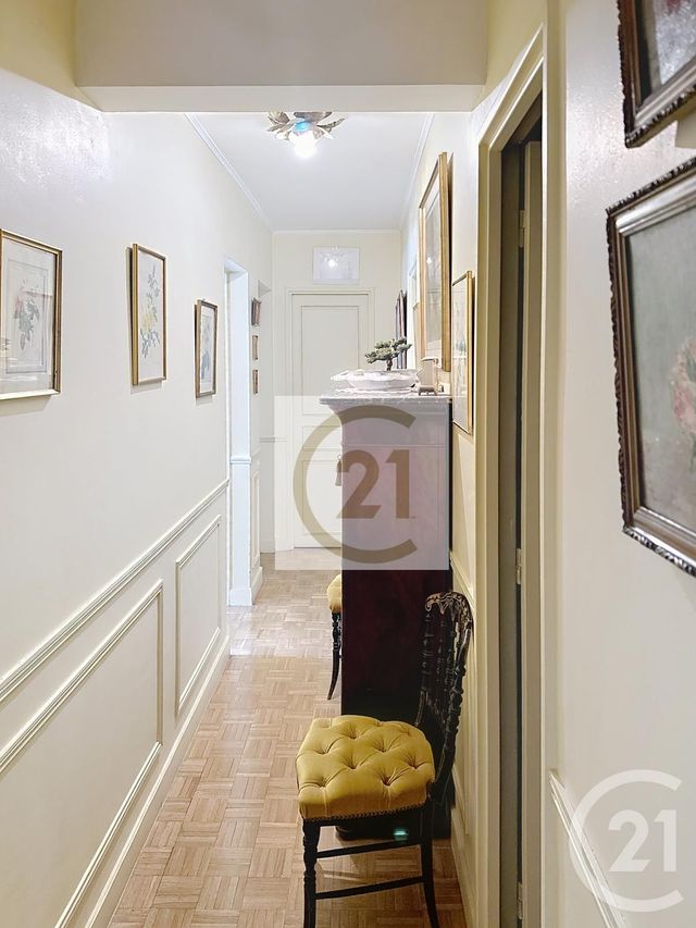 Appartement F2 à vendre - 2 pièces - 74.63 m2 - ST CLOUD - 92 - ILE-DE-FRANCE - Century 21 Solution Immobilière