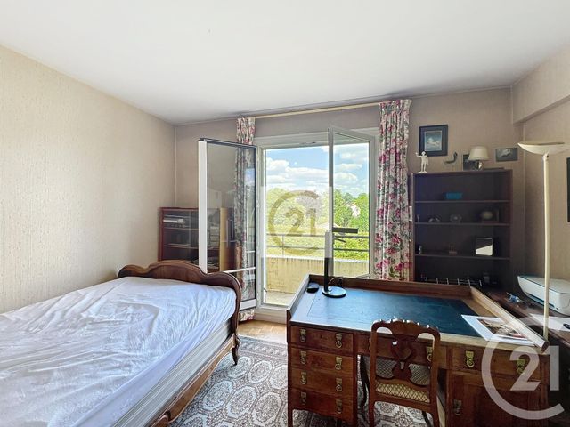 Appartement à vendre - 6 pièces - 166.77 m2 - ST CLOUD - 92 - ILE-DE-FRANCE - Century 21 Solution Immobilière