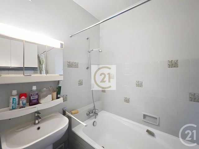 Appartement à vendre - 6 pièces - 166.77 m2 - ST CLOUD - 92 - ILE-DE-FRANCE - Century 21 Solution Immobilière