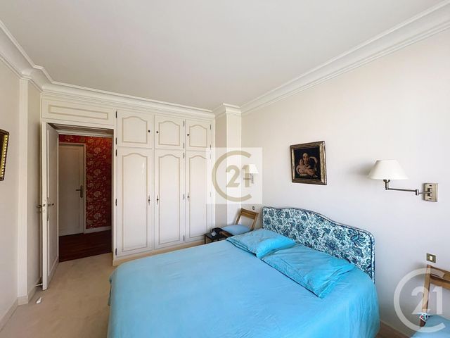 Appartement F4 à vendre - 4 pièces - 107.63 m2 - ST CLOUD - 92 - ILE-DE-FRANCE - Century 21 Solution Immobilière