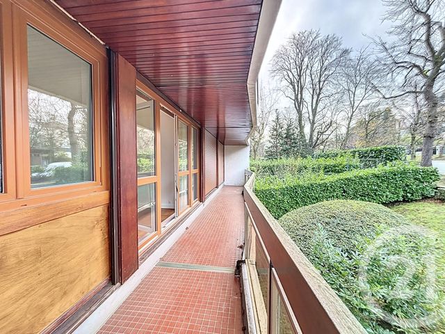 Afficher la photo en grand Appartement à louer - 4 pièces - 85.03 m2 - ST CLOUD - 92 - ILE-DE-FRANCE - Century 21 Solution Immobilière