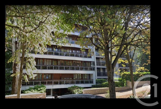 Afficher la photo en grand Appartement à louer - 4 pièces - 85.03 m2 - ST CLOUD - 92 - ILE-DE-FRANCE - Century 21 Solution Immobilière