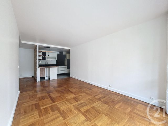 Afficher la photo en grand Appartement à louer - 4 pièces - 85.03 m2 - ST CLOUD - 92 - ILE-DE-FRANCE - Century 21 Solution Immobilière