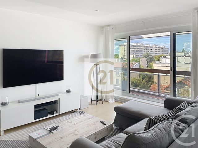 Afficher la photo en grand Appartement F2 à vendre - 2 pièces - 59.11 m2 - ST CLOUD - 92 - ILE-DE-FRANCE - Century 21 Solution Immobilière