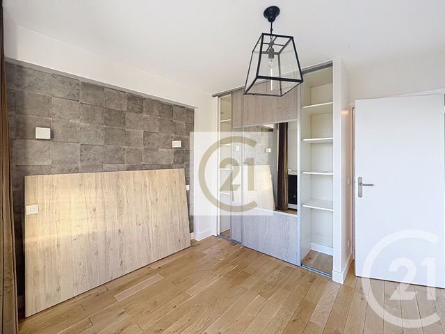 Appartement Duplex à vendre - 5 pièces - 96.31 m2 - ST CLOUD - 92 - ILE-DE-FRANCE - Century 21 Solution Immobilière