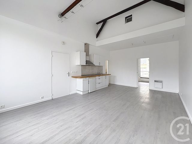 Appartement F2 à louer - 2 pièces - 42.98 m2 - VILLE D AVRAY - 92 - ILE-DE-FRANCE - Century 21 Solution Immobilière