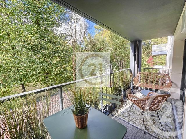 Afficher la photo en grand Appartement F3 à louer - 3 pièces - 68.08 m2 - ST CLOUD - 92 - ILE-DE-FRANCE - Century 21 Solution Immobilière