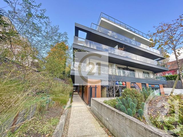 Afficher la photo en grand Appartement F3 à louer - 3 pièces - 68.08 m2 - ST CLOUD - 92 - ILE-DE-FRANCE - Century 21 Solution Immobilière