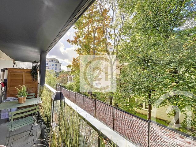 Afficher la photo en grand Appartement F3 à louer - 3 pièces - 68.08 m2 - ST CLOUD - 92 - ILE-DE-FRANCE - Century 21 Solution Immobilière