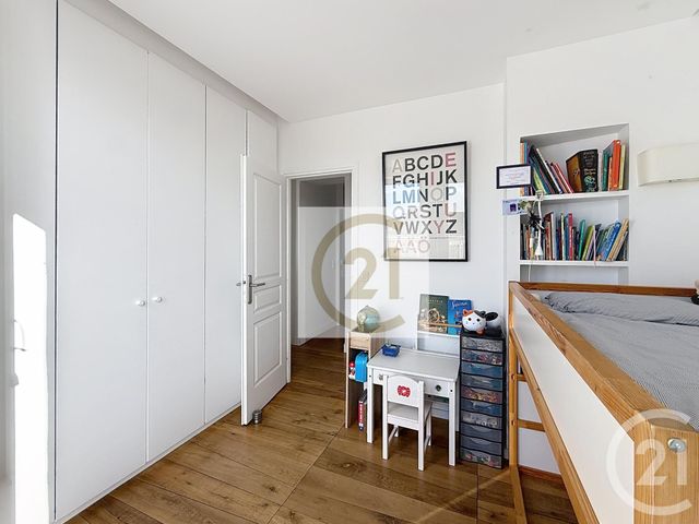 Appartement F5 à louer - 5 pièces - 103.0 m2 - ST CLOUD - 92 - ILE-DE-FRANCE - Century 21 Solution Immobilière