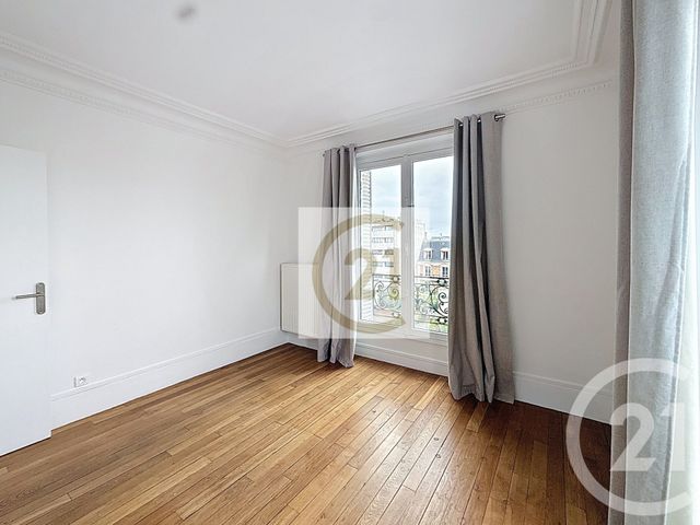 Appartement F5 à louer - 5 pièces - 103.0 m2 - ST CLOUD - 92 - ILE-DE-FRANCE - Century 21 Solution Immobilière