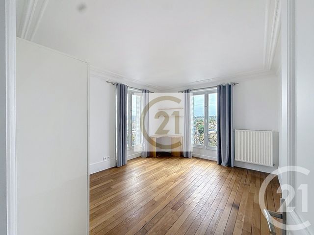 Appartement F5 à louer - 5 pièces - 103.0 m2 - ST CLOUD - 92 - ILE-DE-FRANCE - Century 21 Solution Immobilière