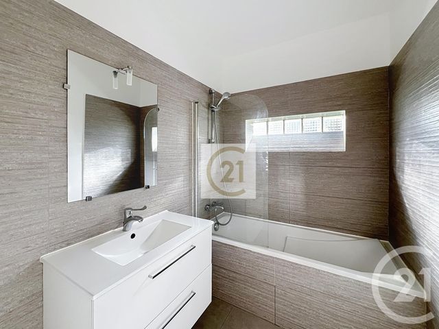 Appartement F5 à vendre - 5 pièces - 94.0 m2 - ST CLOUD - 92 - ILE-DE-FRANCE - Century 21 Solution Immobilière