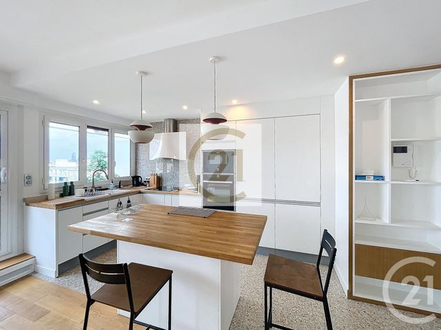 Afficher la photo en grand Appartement F2 à louer - 2 pièces - 59.53 m2 - ST CLOUD - 92 - ILE-DE-FRANCE - Century 21 Solution Immobilière