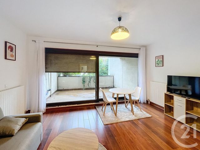 Appartement F1 à louer ST CLOUD