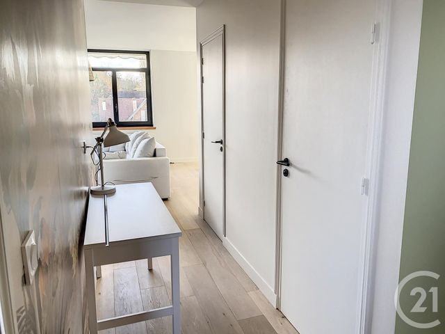 Appartement F2 à louer - 2 pièces - 51.38 m2 - ST CLOUD - 92 - ILE-DE-FRANCE - Century 21 Solution Immobilière