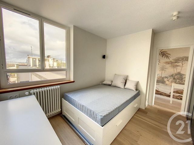 Appartement F2 à louer - 2 pièces - 51.38 m2 - ST CLOUD - 92 - ILE-DE-FRANCE - Century 21 Solution Immobilière