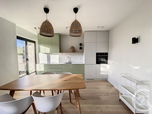 Appartement F2 à louer - 2 pièces - 51.38 m2 - ST CLOUD - 92 - ILE-DE-FRANCE - Century 21 Solution Immobilière