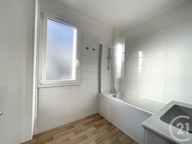 Appartement F3 à vendre - 3 pièces - 73.57 m2 - ST CLOUD - 92 - ILE-DE-FRANCE - Century 21 Solution Immobilière