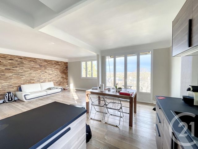 Appartement F3 à vendre - 3 pièces - 73.57 m2 - ST CLOUD - 92 - ILE-DE-FRANCE - Century 21 Solution Immobilière