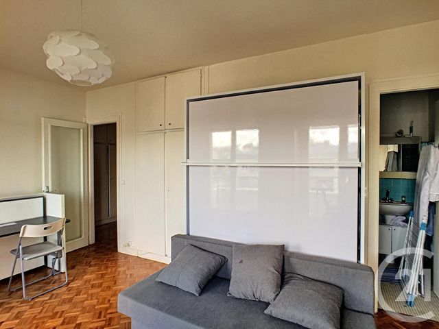 Appartement F1 à louer - 1 pièce - 33.0 m2 - ST CLOUD - 92 - ILE-DE-FRANCE - Century 21 Solution Immobilière