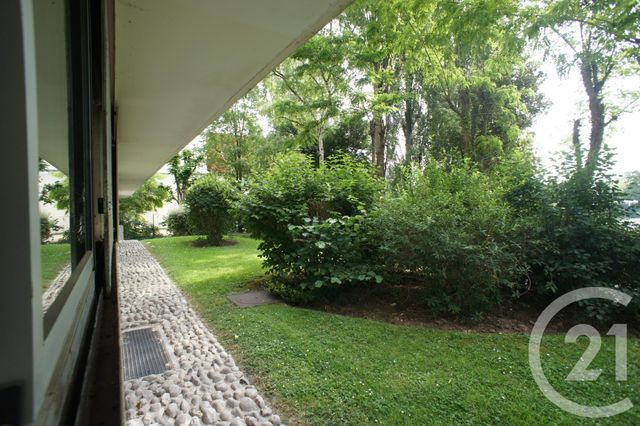 Appartement F1 à louer VILLE D AVRAY